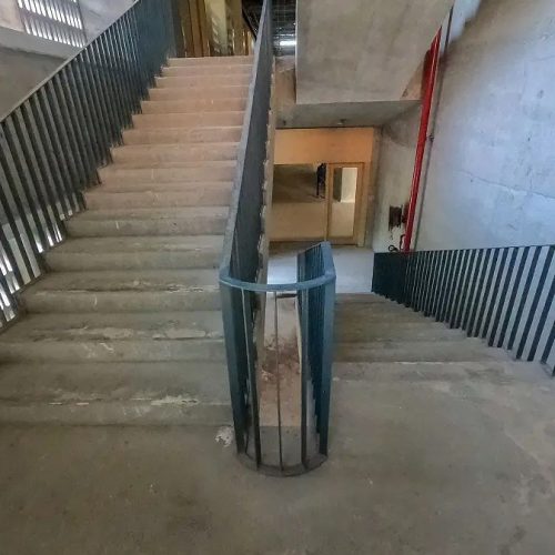 STAIRCASE 4